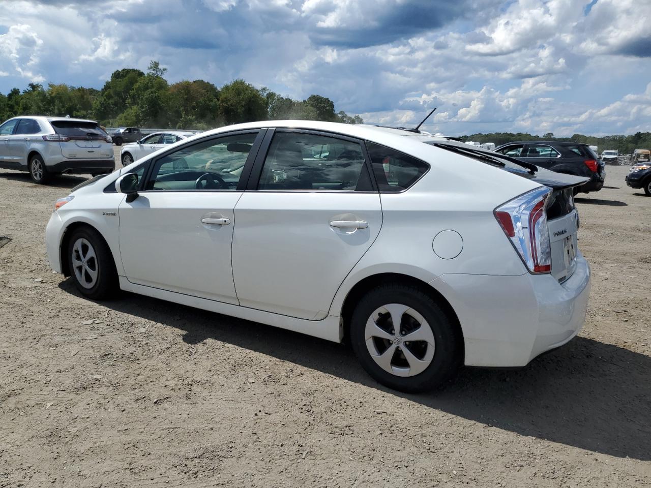 2015 Toyota Prius - Фото 2