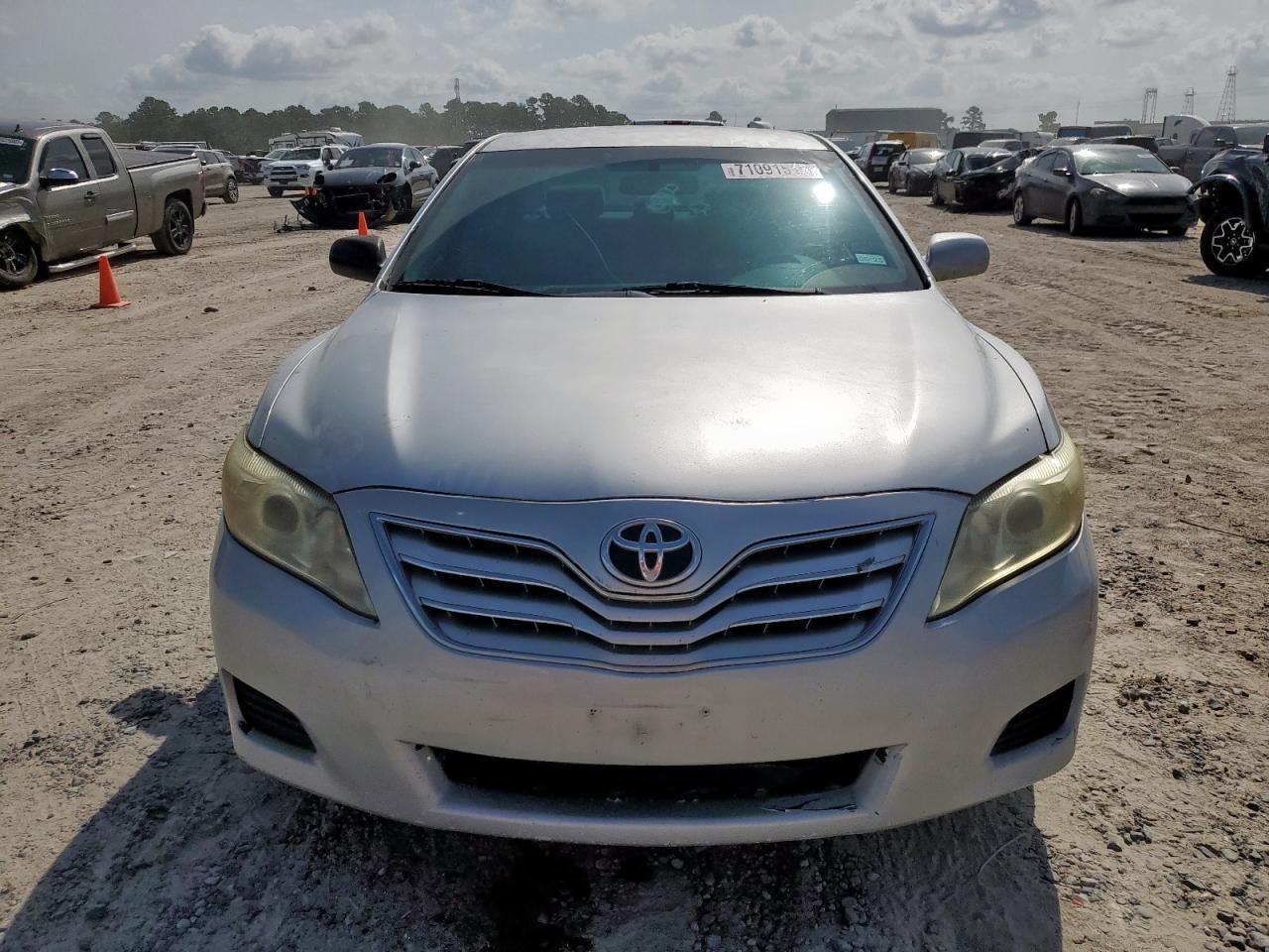 2011 Toyota Camry Base - Фото 5