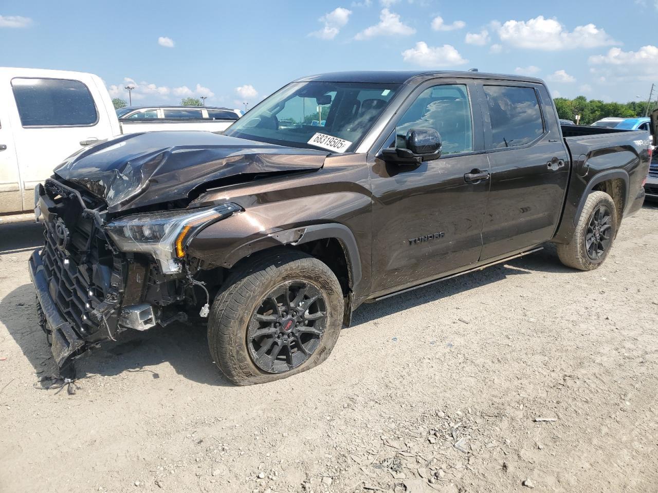 2024 Toyota Tundra Crewmax Limited