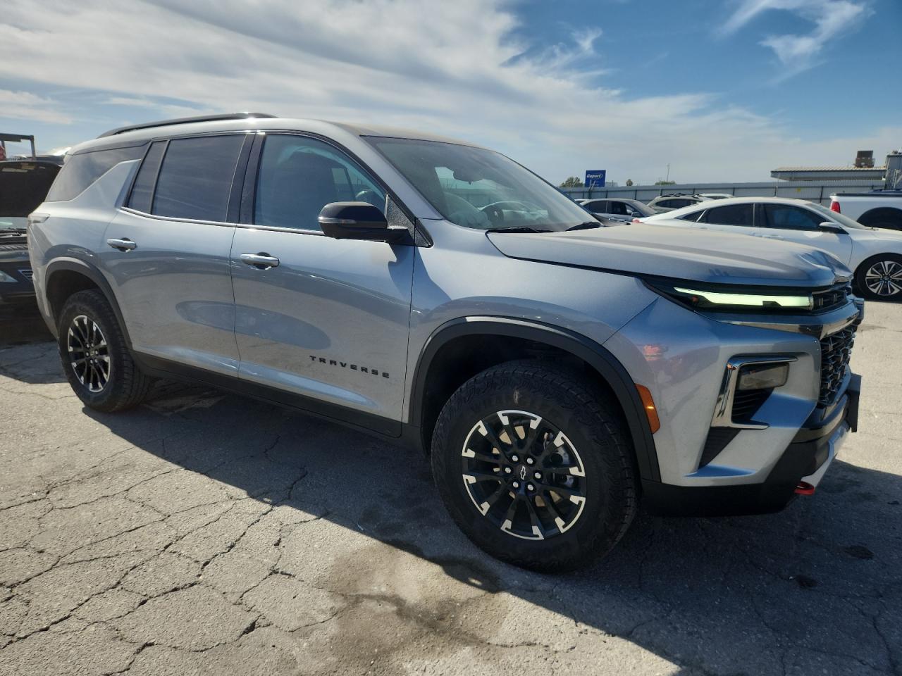 2024 Chevrolet Traverse Lt Z71 - Image 4