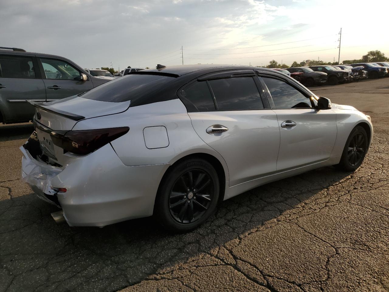 2017 Infiniti Q50 Base - Фото 3