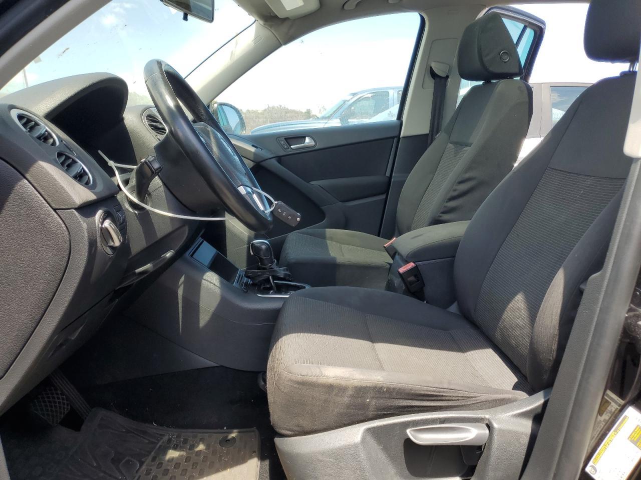 2013 Volkswagen Tiguan S - Image 7