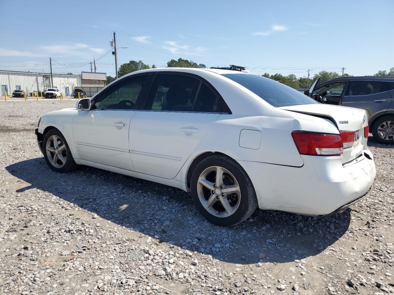 2007 Hyundai Sonata Se - Image 2