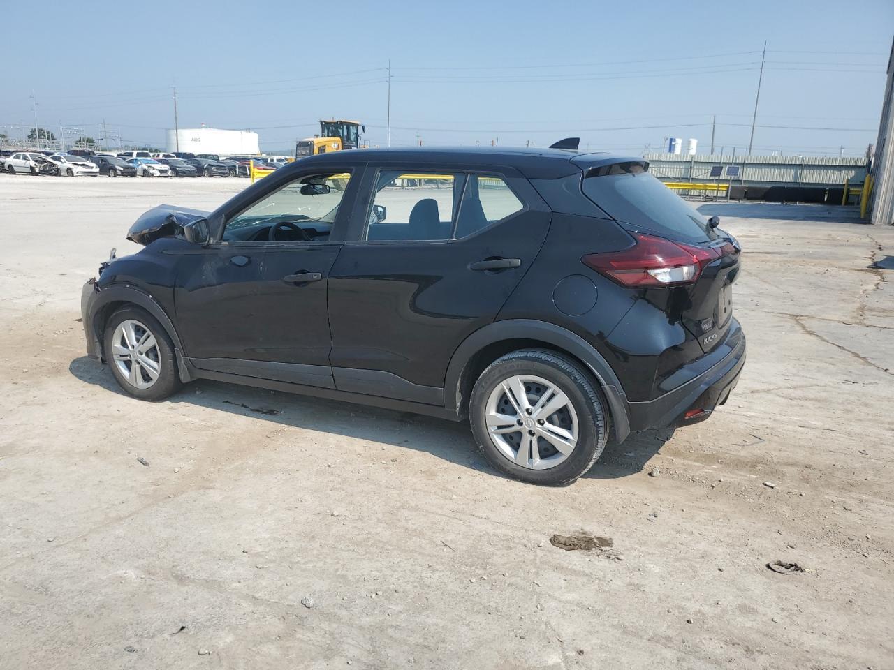 2021 Nissan Kicks S - Фото 2