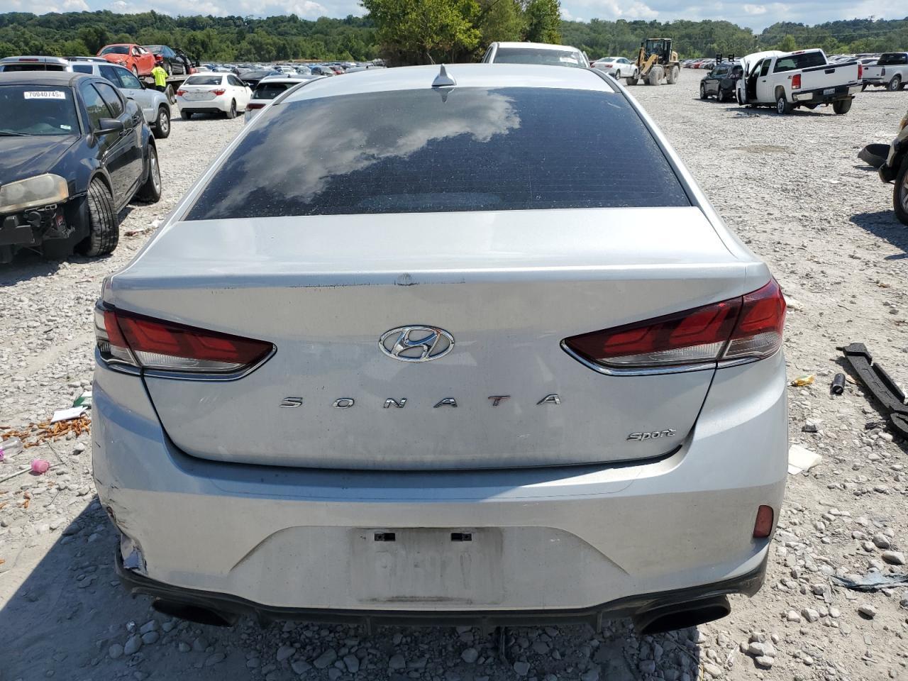 2019 Hyundai Sonata Limited - Image 6