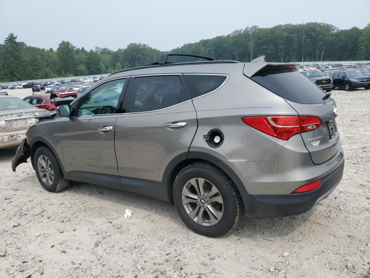 2016 Hyundai Santa Fe Sport - Image 2
