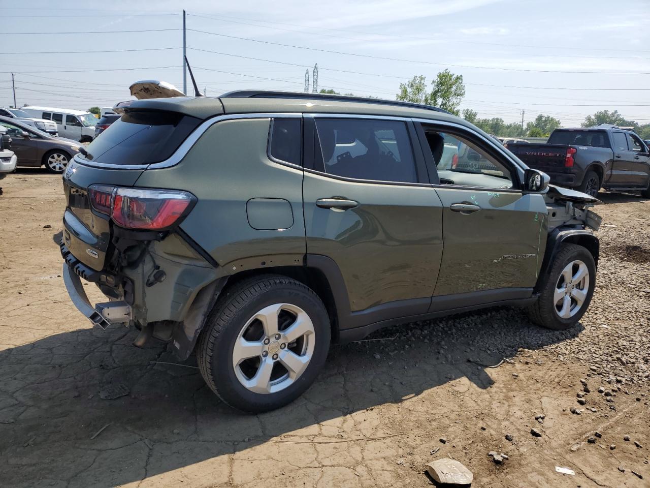2018 Jeep Compass Latitude - Image 3