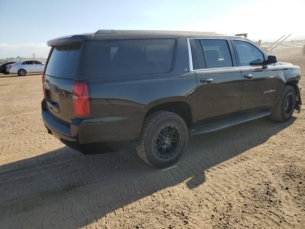 2017 Chevrolet Suburban K1500 Lt - Фото 3