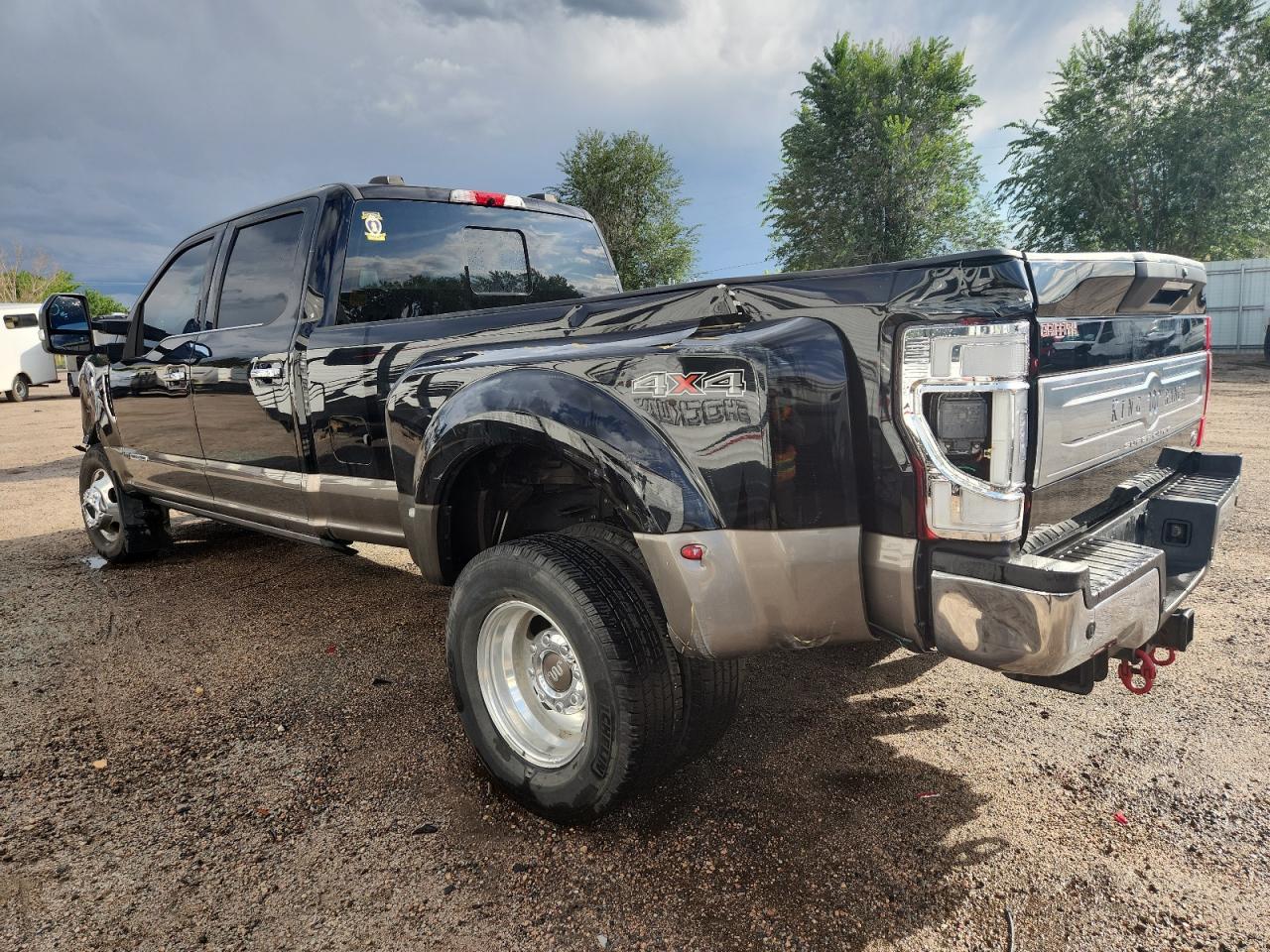 2022 Ford F350 Super Duty - Image 2