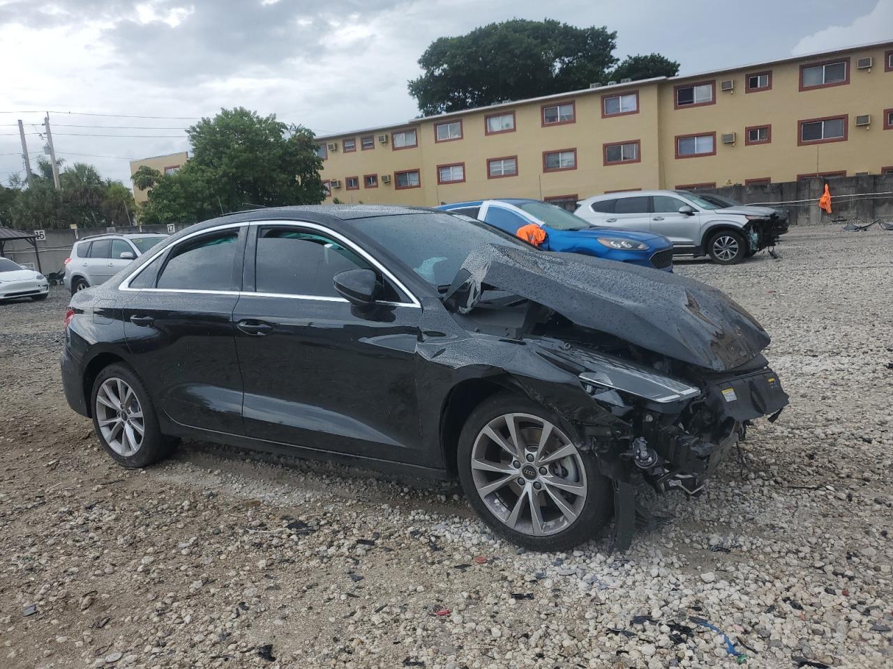 2025 Audi A3 Premium - Фото 4