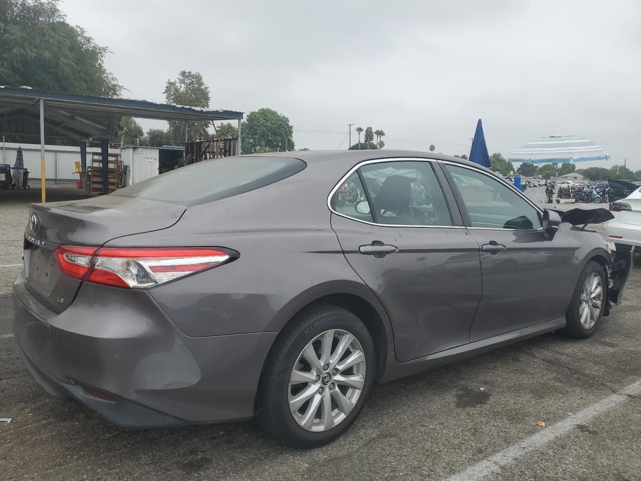 2018 Toyota Camry L - Фото 3