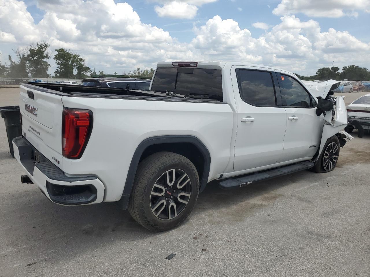 2019 GMC Sierra K1500 At4 - Фото 3