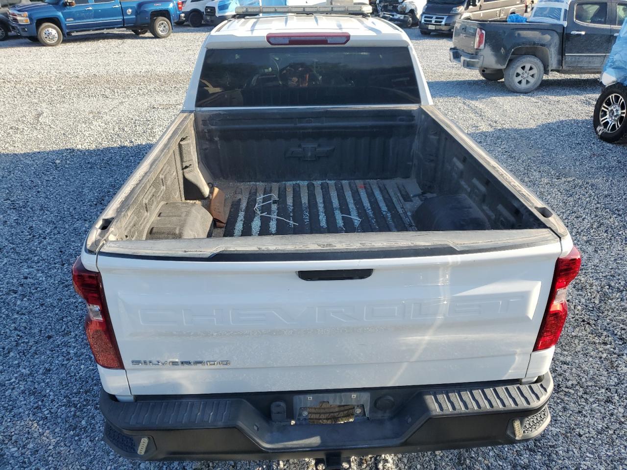 2022 Chevrolet Silverado K1500 - Фото 6
