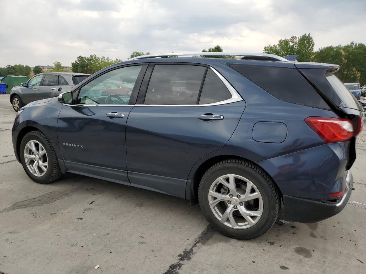 2019 Chevrolet Equinox Premier - Image 2
