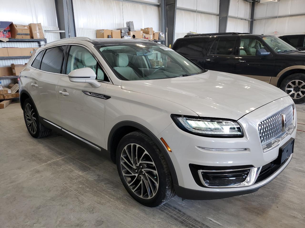 2020 Lincoln Nautilus Reserve - Image 4