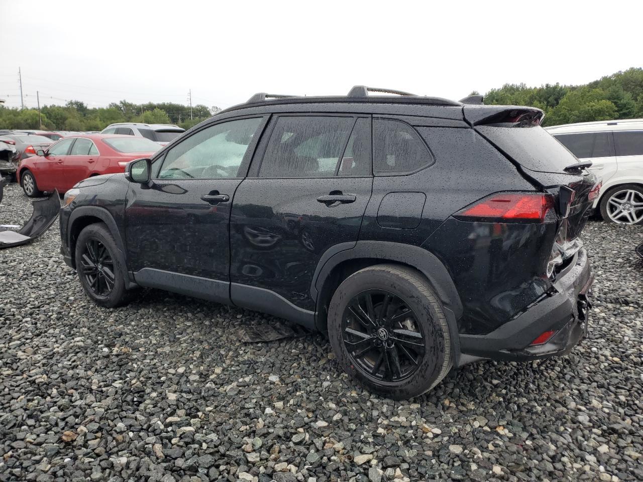 2024 Toyota Corolla Cross Se - Image 2