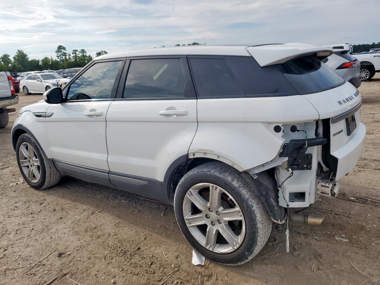 2015 Land Rover Range Rover Evoque Pure Plus - Image 2