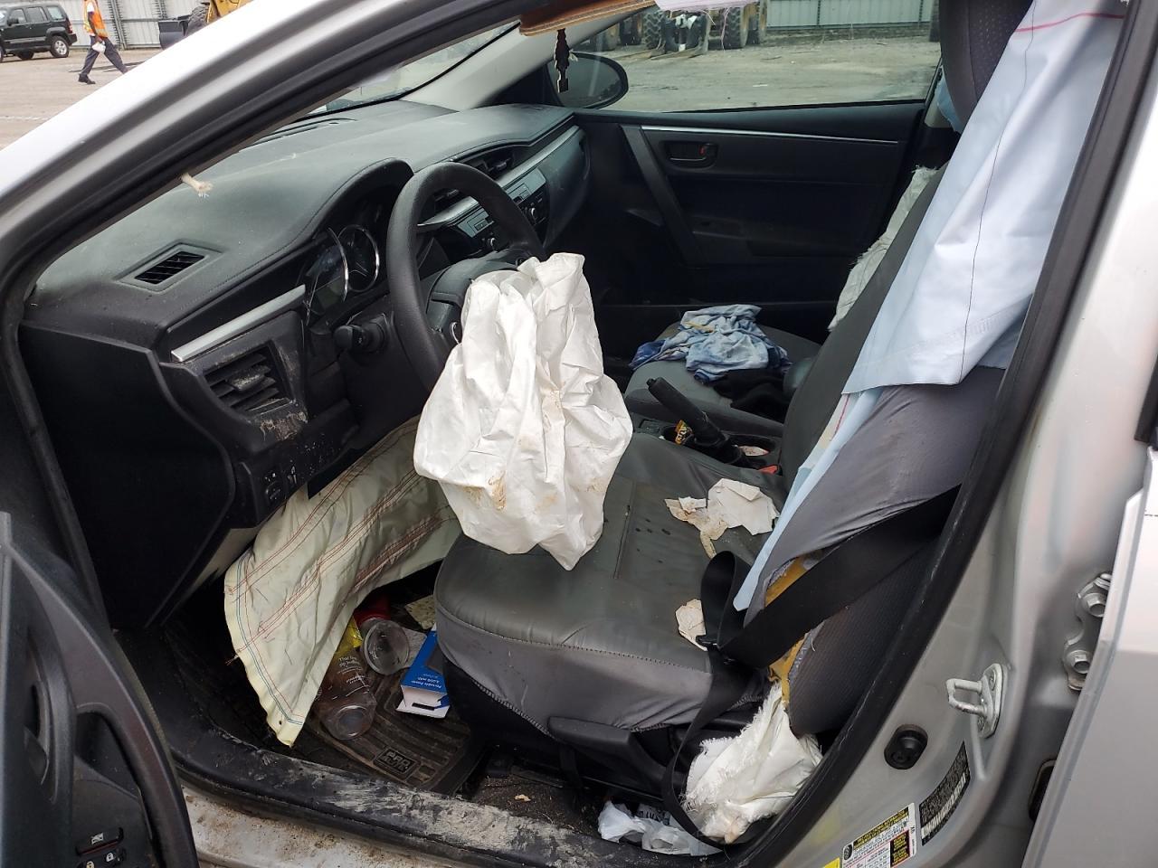 2015 Toyota Corolla L - Фото 7