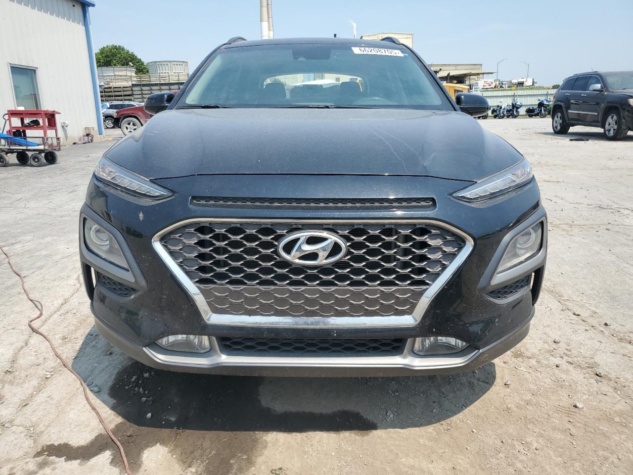 2021 Hyundai Kona Limited - Фото 5