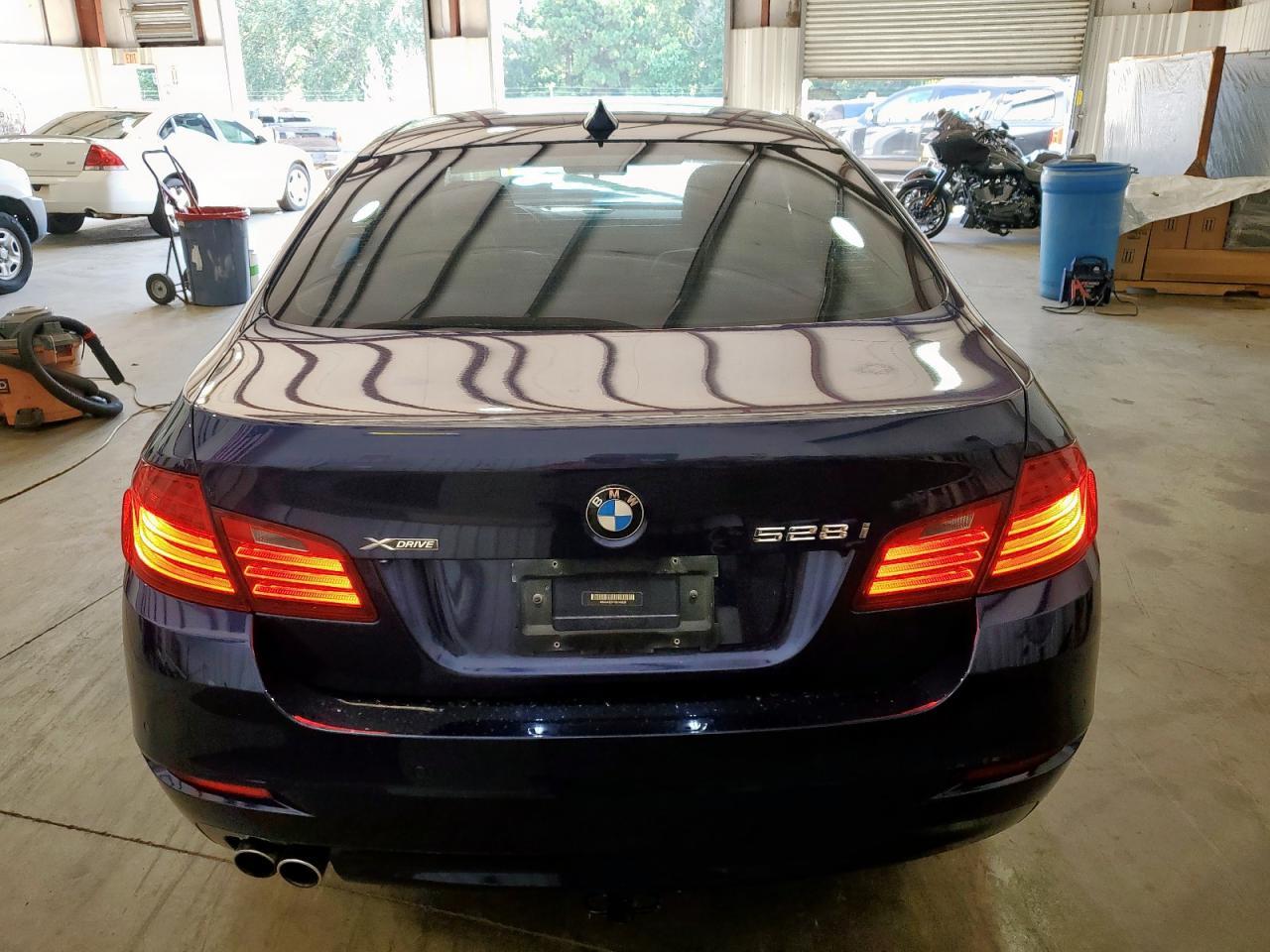 2016 BMW 528 Xi - Фото 6