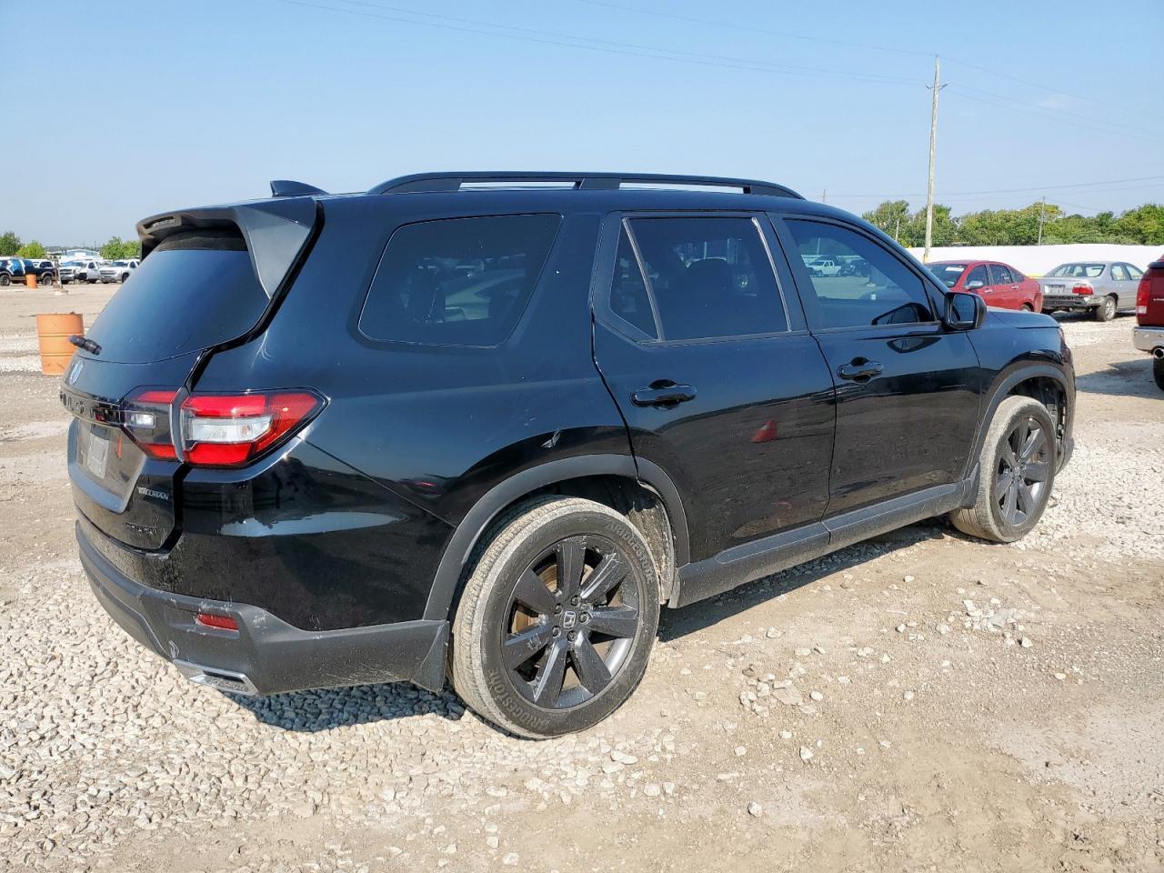 2024 Honda Pilot Sport - Image 3