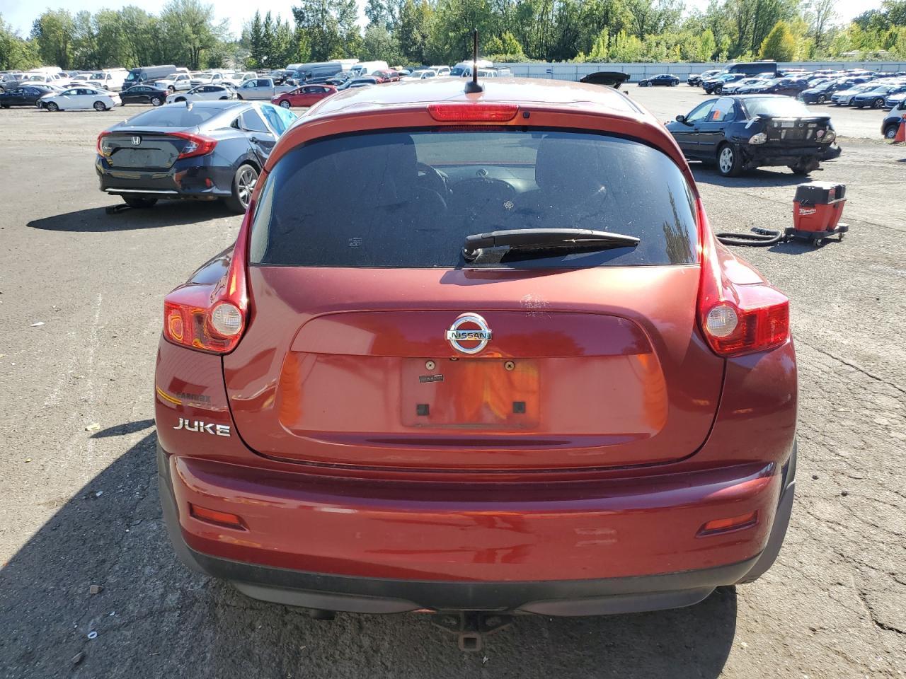 2011 Nissan Juke S - Image 6