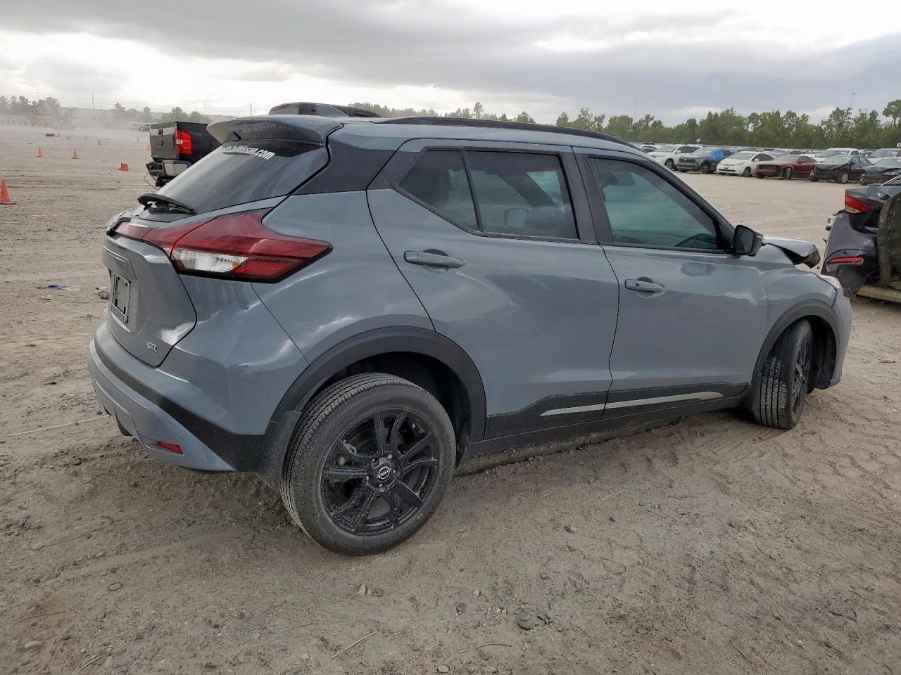 2024 Nissan Kicks Sr - Фото 3