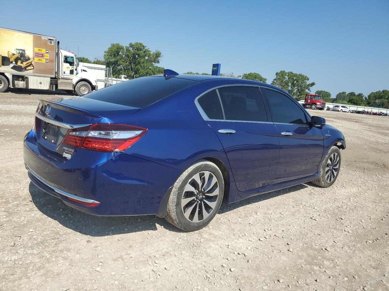2017 Honda Accord Touring Hybrid - Фото 3