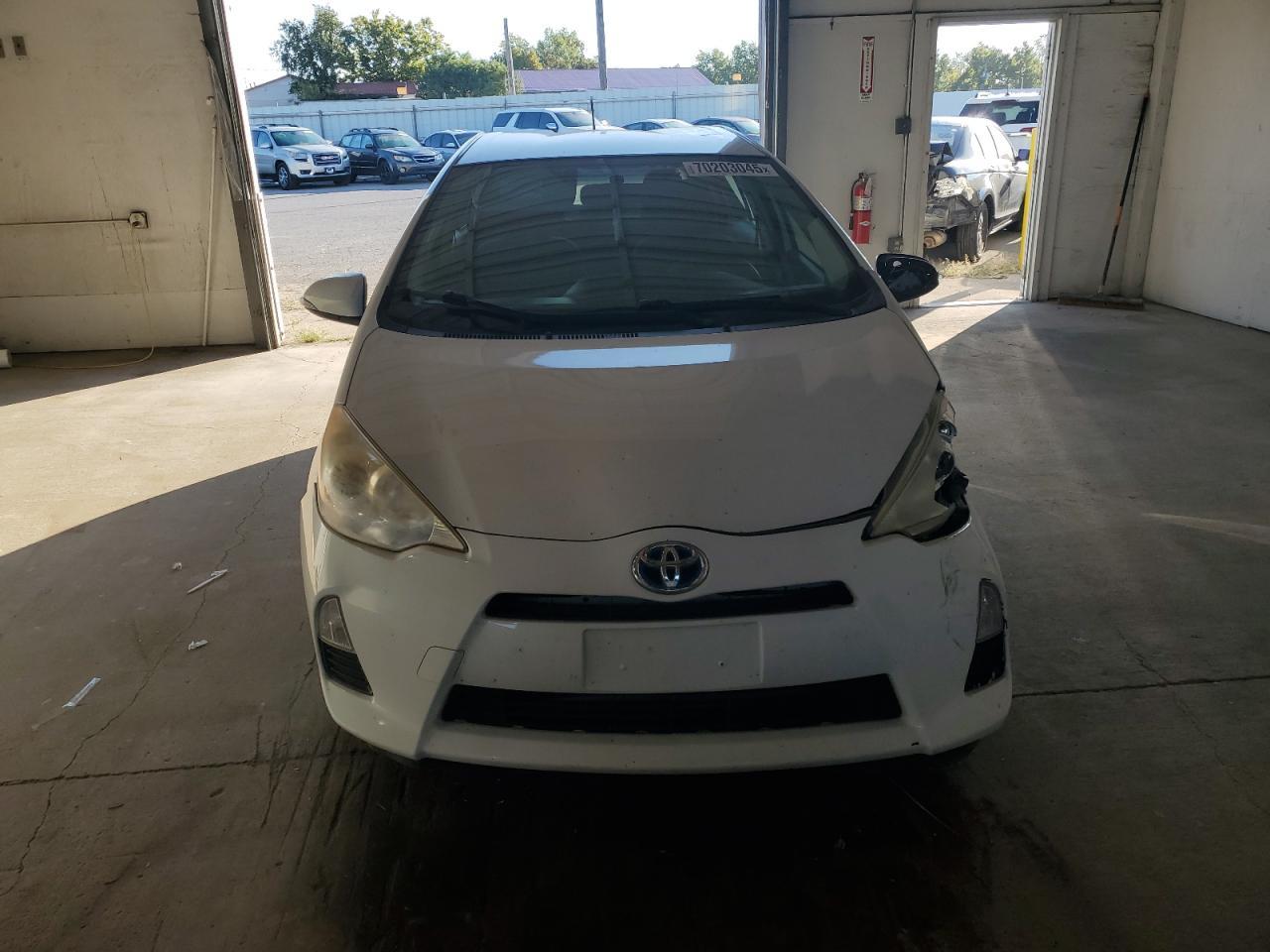 2013 Toyota Prius C - Фото 5