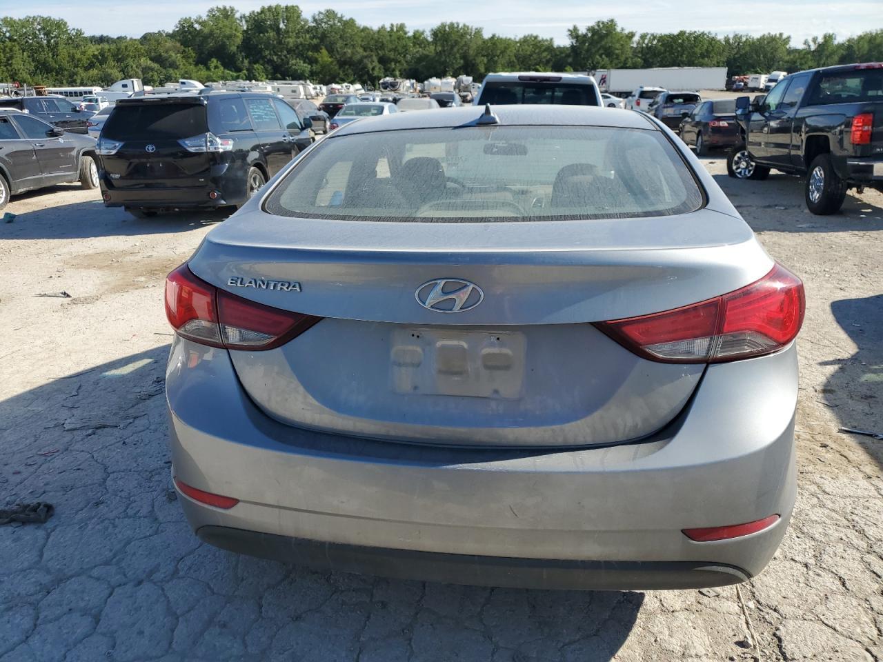 2016 Hyundai Elantra Se - Фото 6