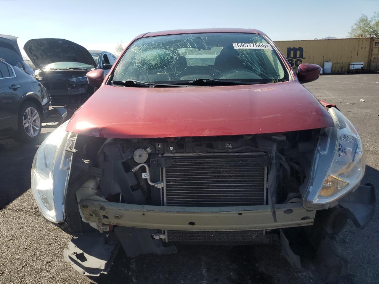 2018 Nissan Versa S - Фото 5