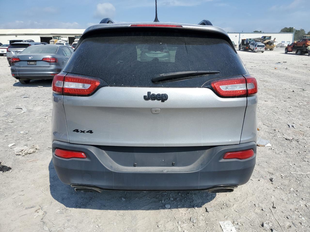 2015 Jeep Cherokee Latitude - Фото 6