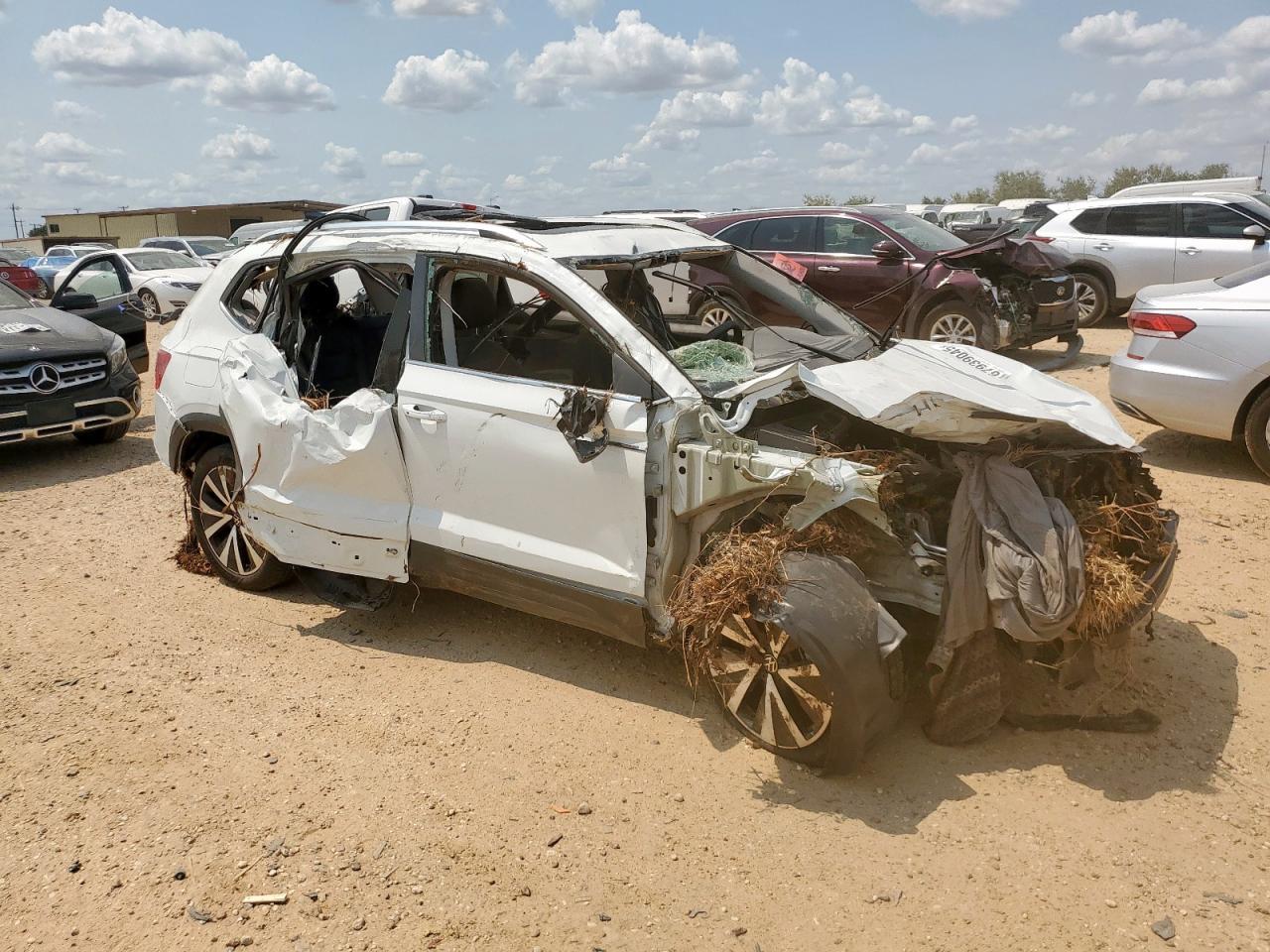 2023 Volkswagen Taos Se - Фото 4