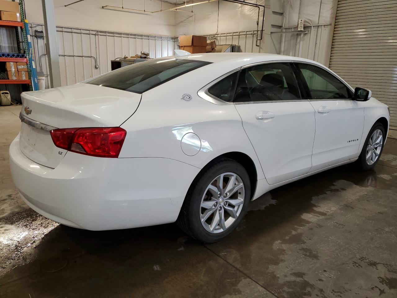 2017 Chevrolet Impala Lt - Image 3