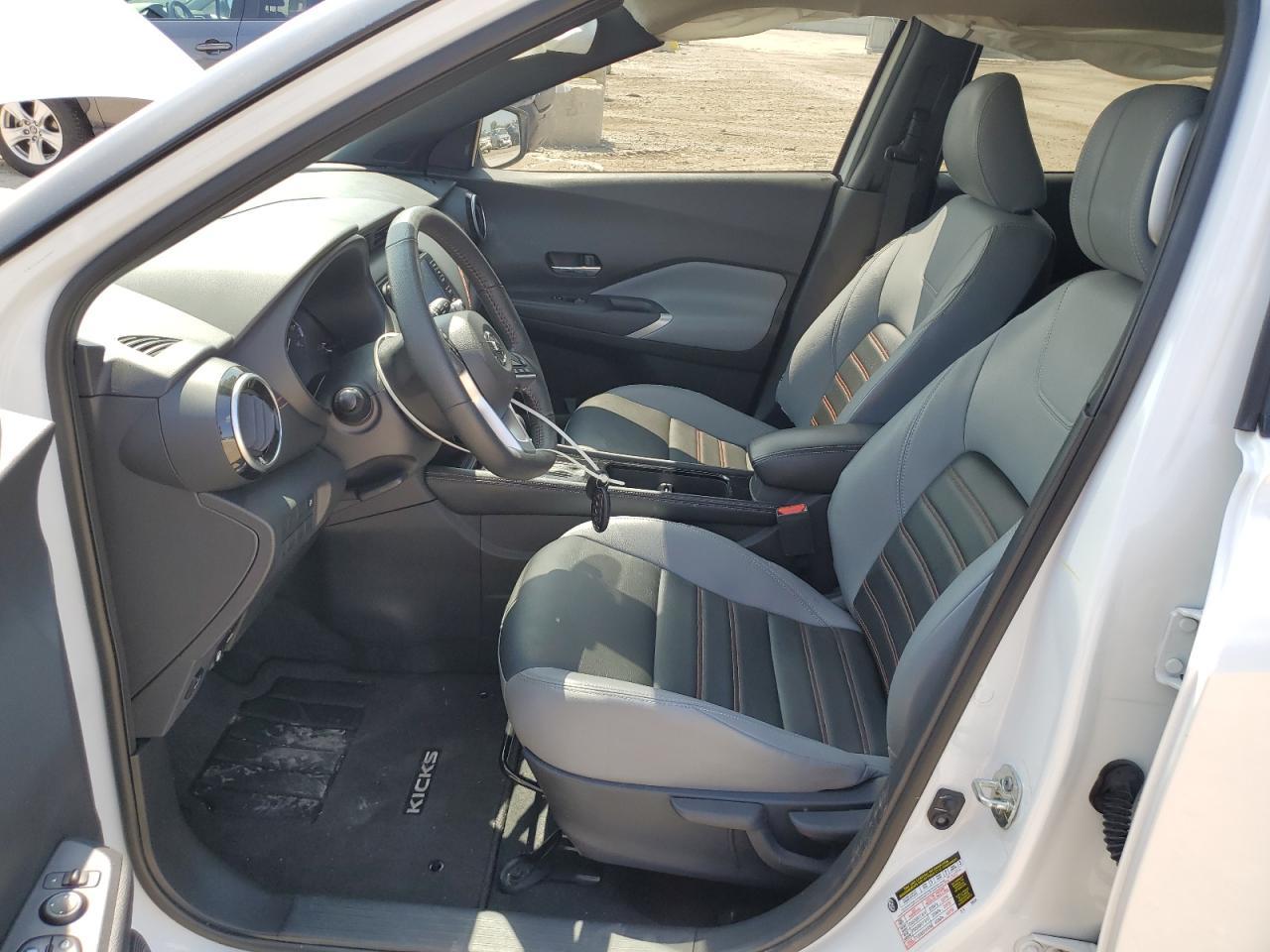 2021 Nissan Kicks Sr - Image 7