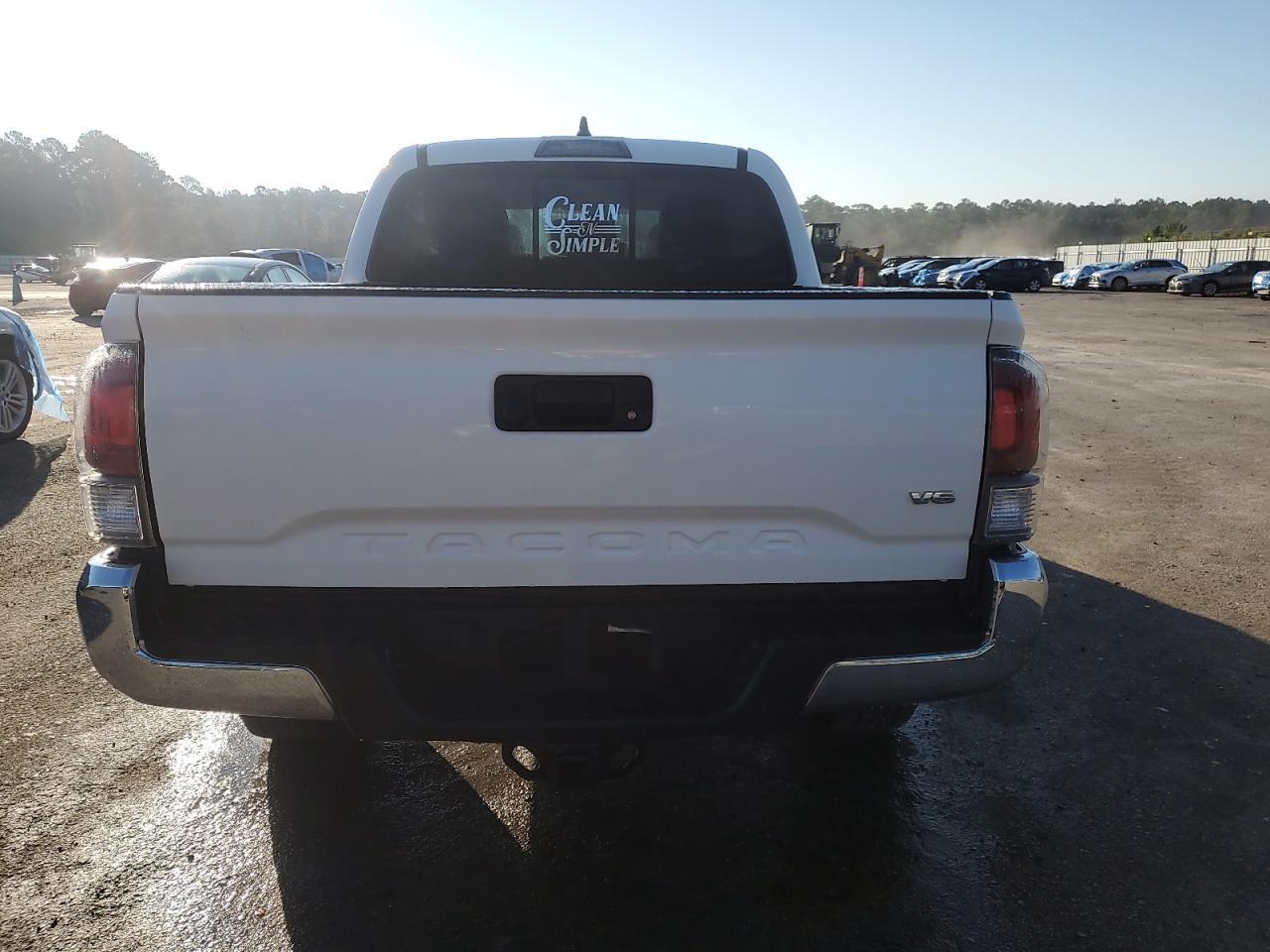 2023 Toyota Tacoma Double Cab - Image 6