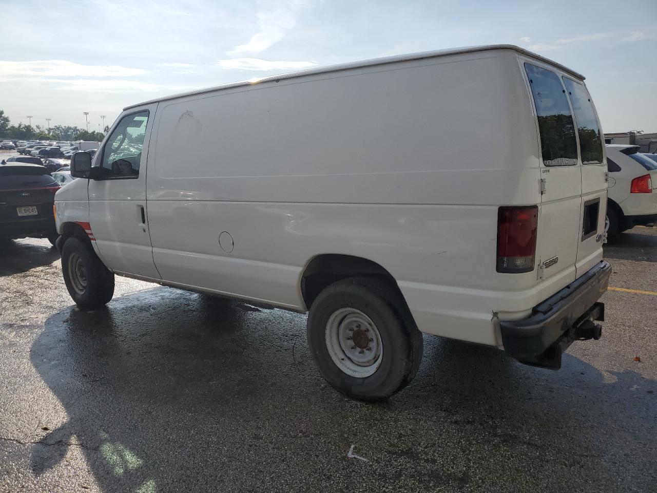 2006 Ford Econoline E250 Van - Фото 3