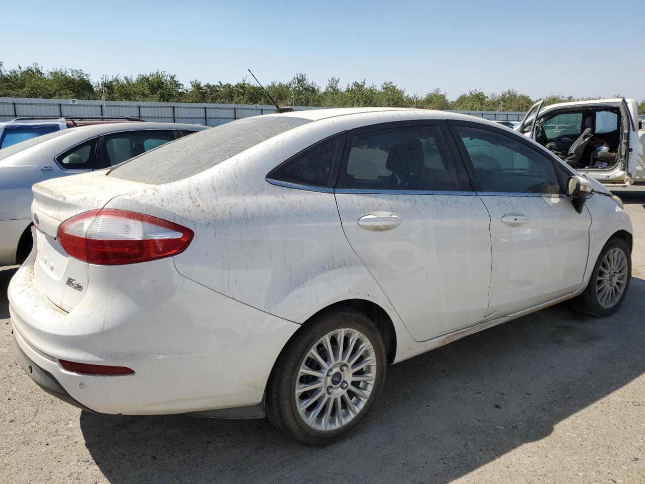 2016 Ford Fiesta Titanium - Image 3