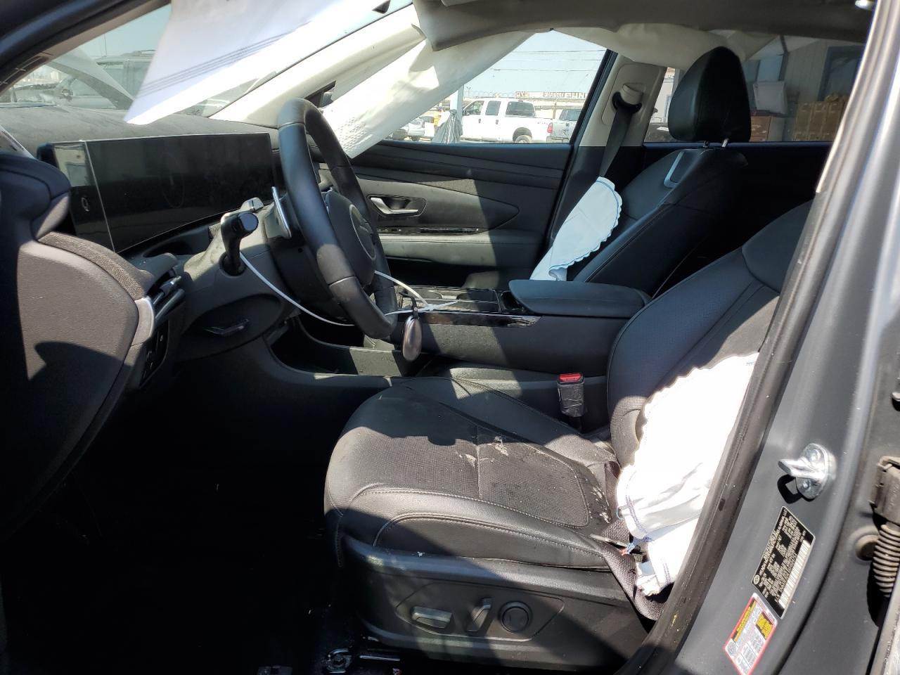 2025 Hyundai Tucson Limited - Image 7