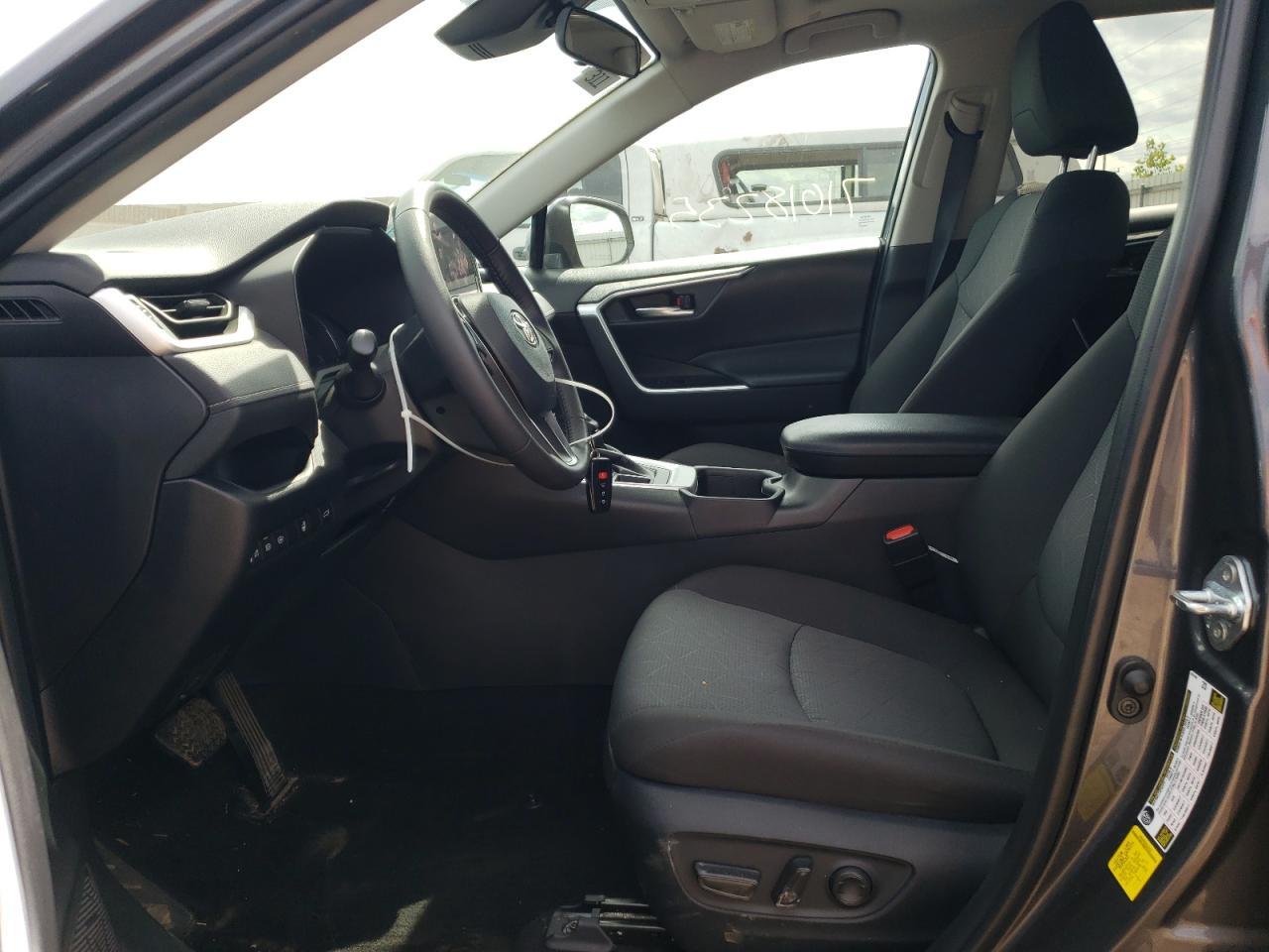 2024 Toyota Rav4 Xle - Image 7