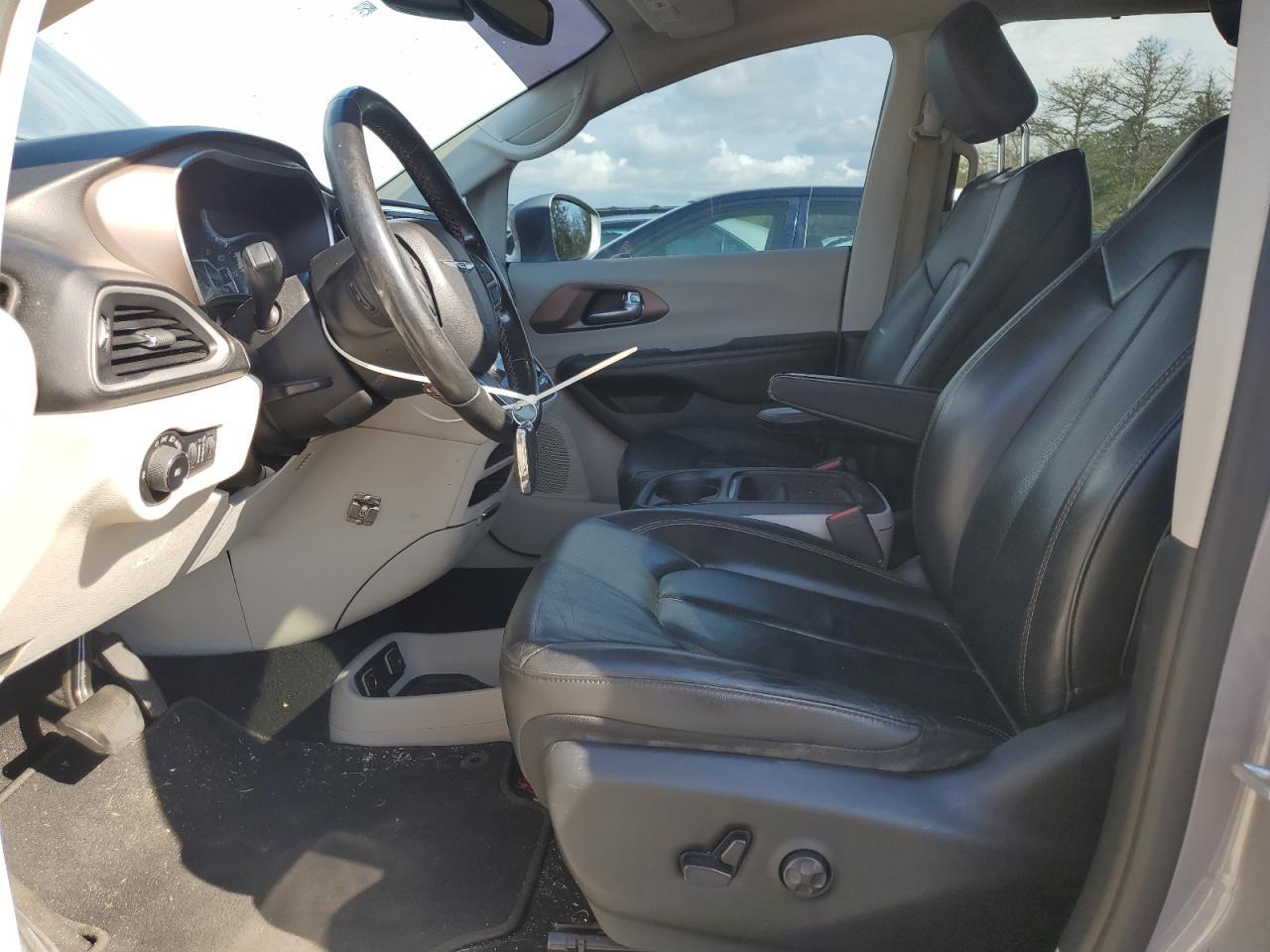 2019 Chrysler Pacifica Touring L - Фото 7
