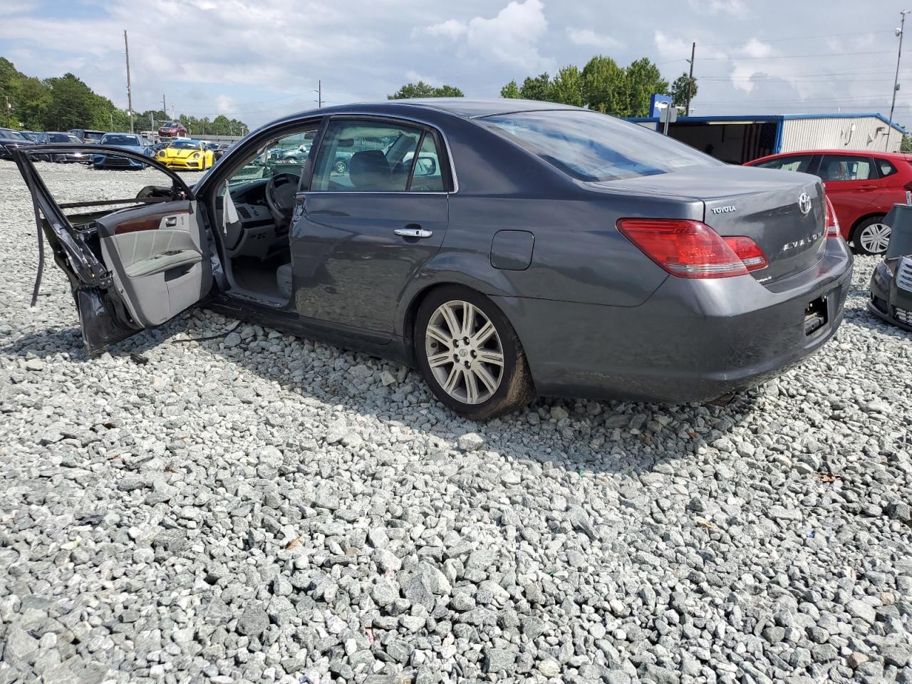 2008 Toyota Avalon Xl - Image 2