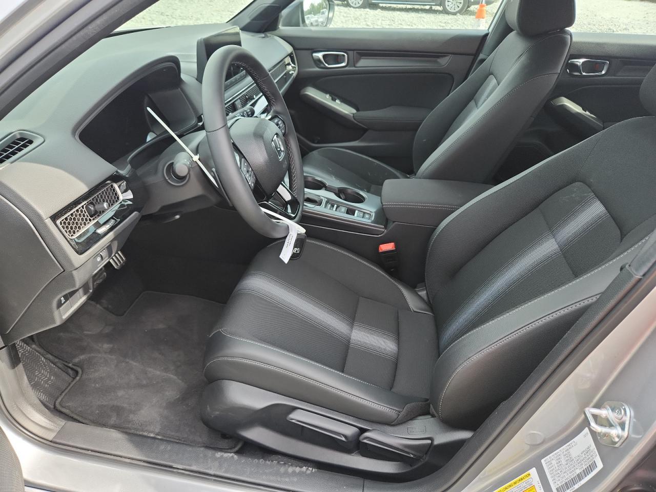 2025 Honda Civic Sport - Image 7