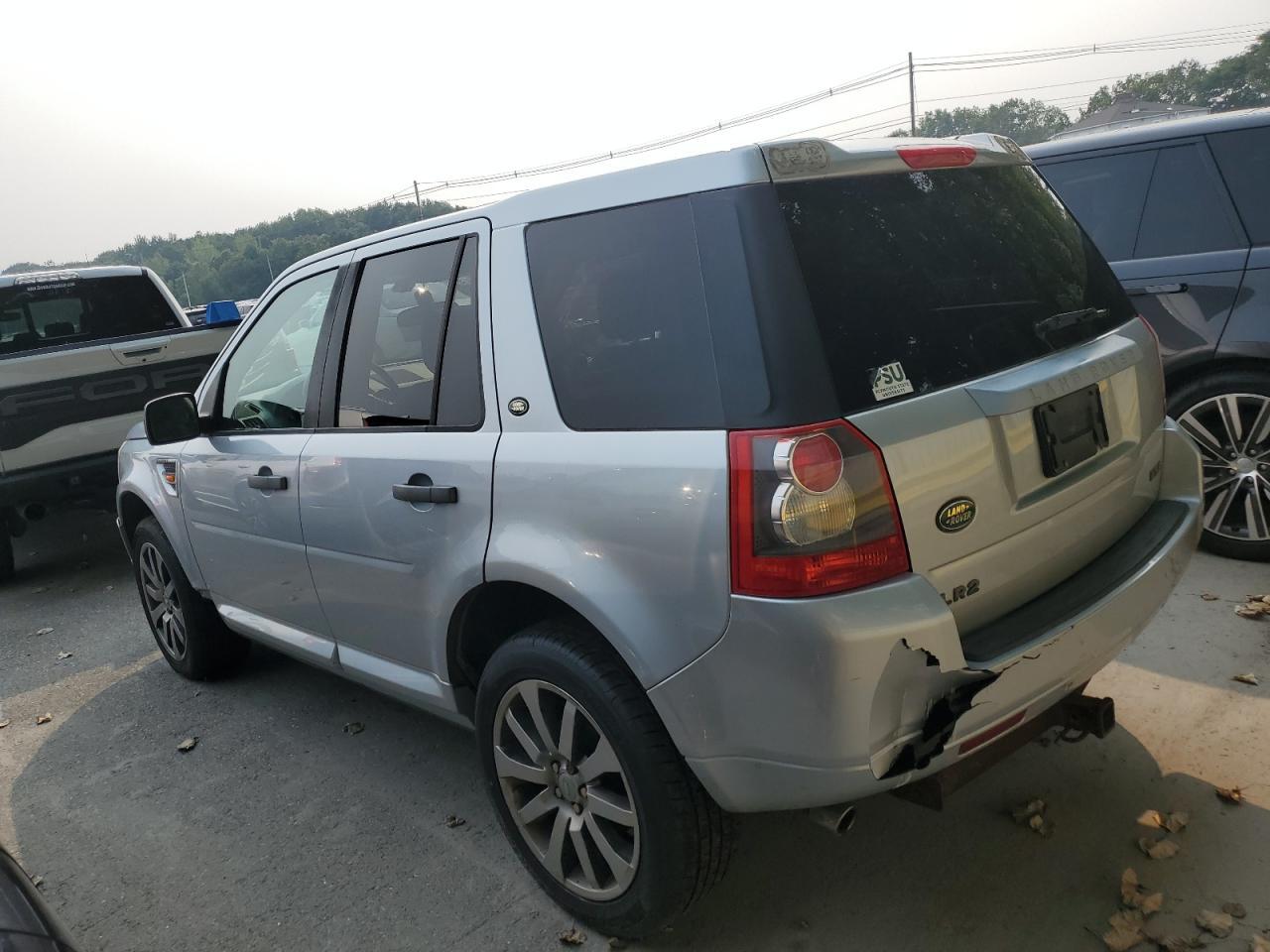 2008 Land Rover Lr2 Hse - Image 2