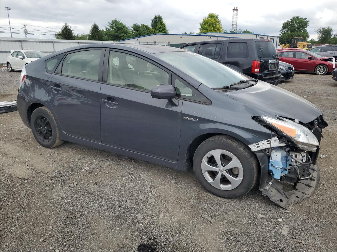 2014 Toyota Prius - Image 4