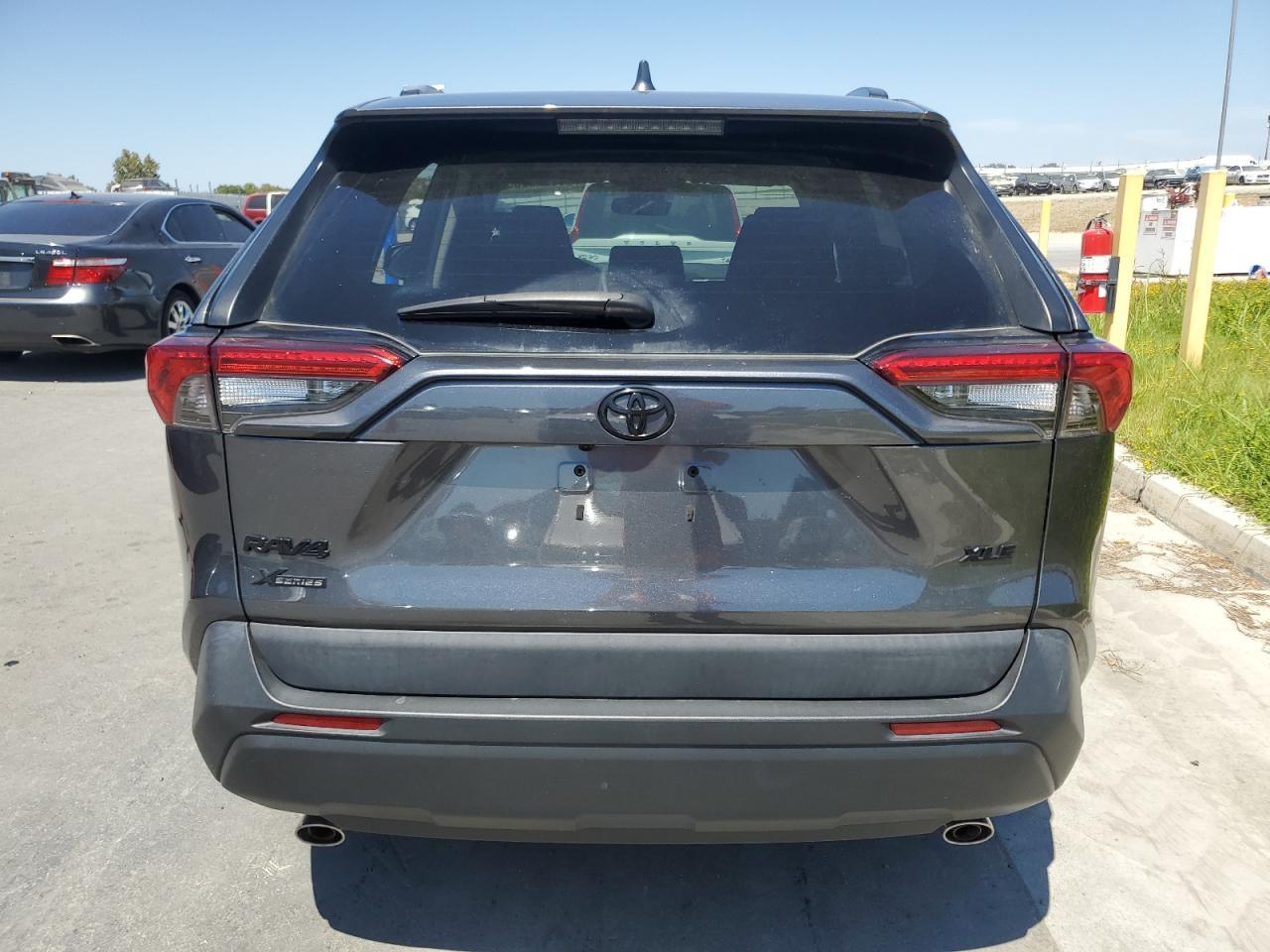 2021 Toyota Rav4 Xle - Image 6