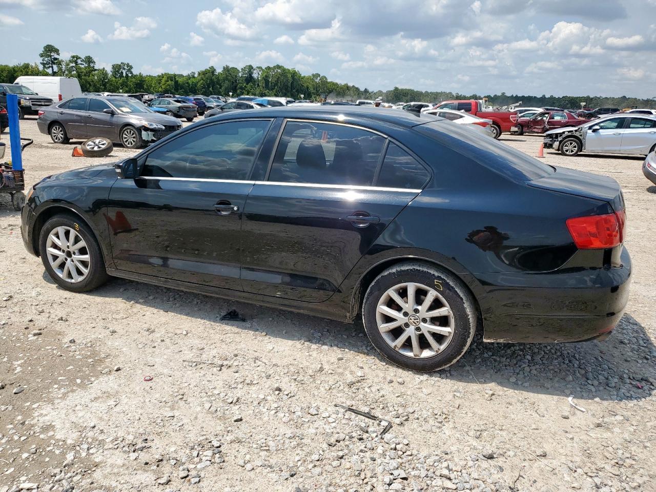 2013 Volkswagen Jetta Se - Фото 2