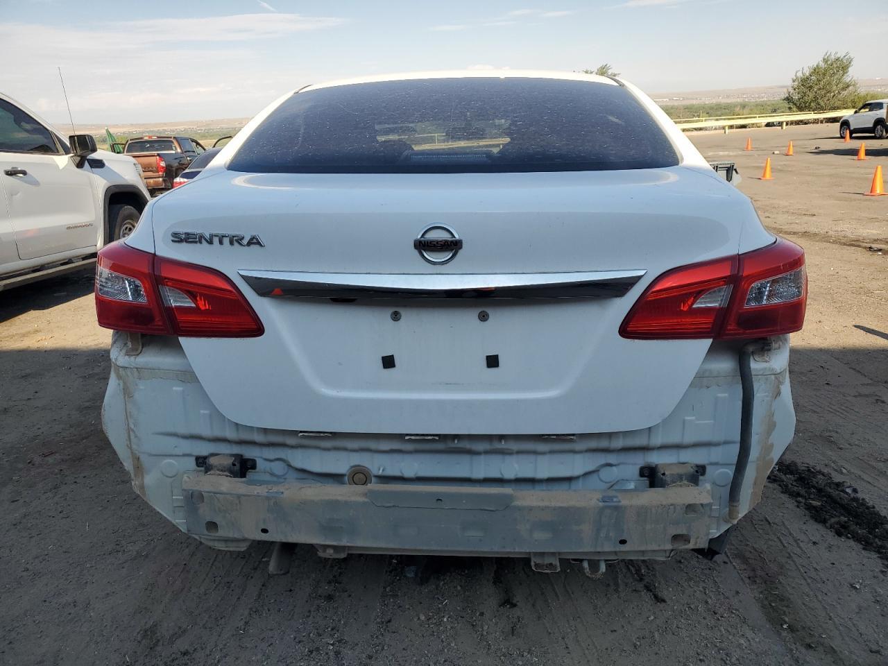 2019 Nissan Sentra S - Фото 6