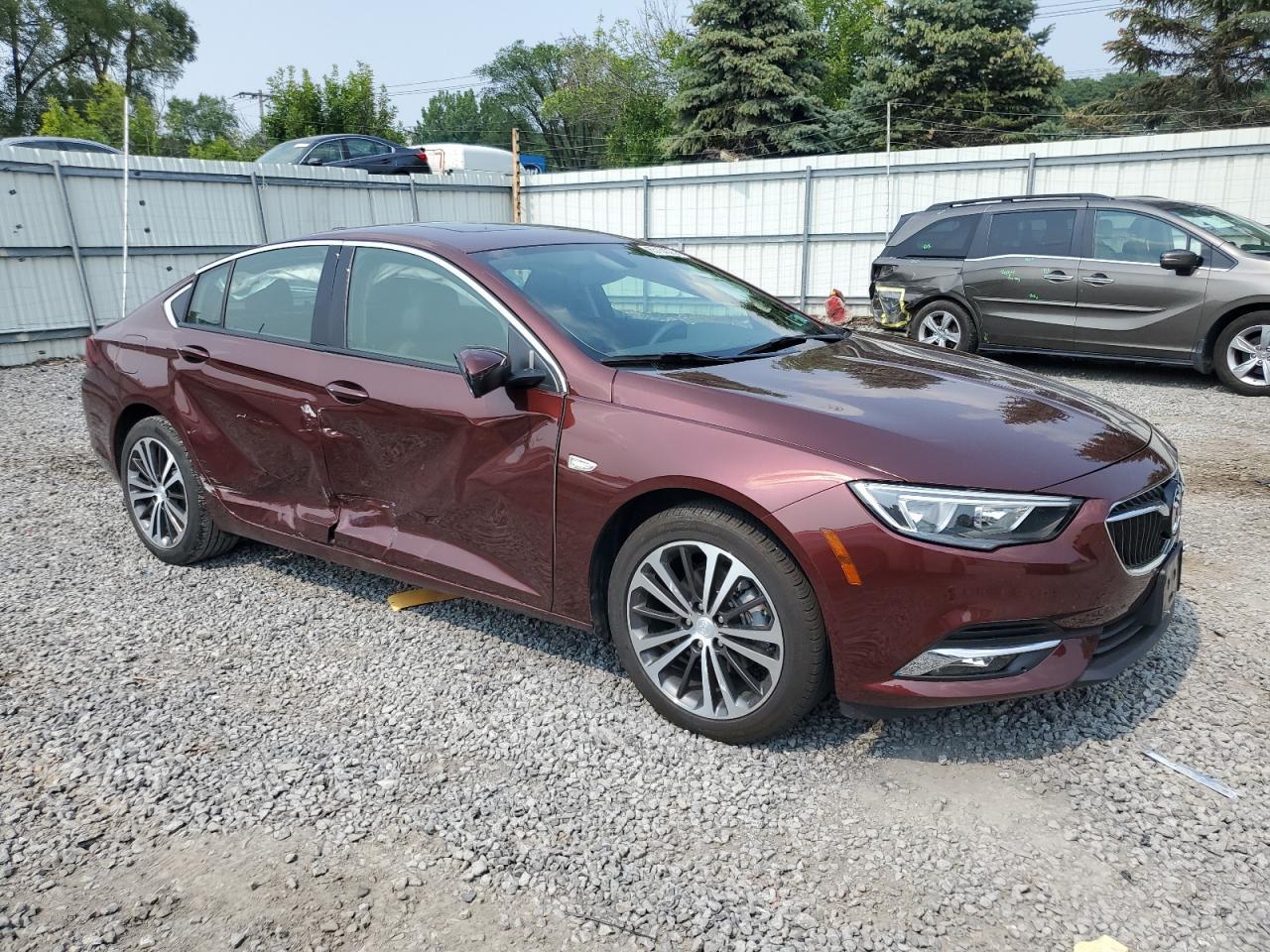 2019 Buick Regal Essence - Image 4