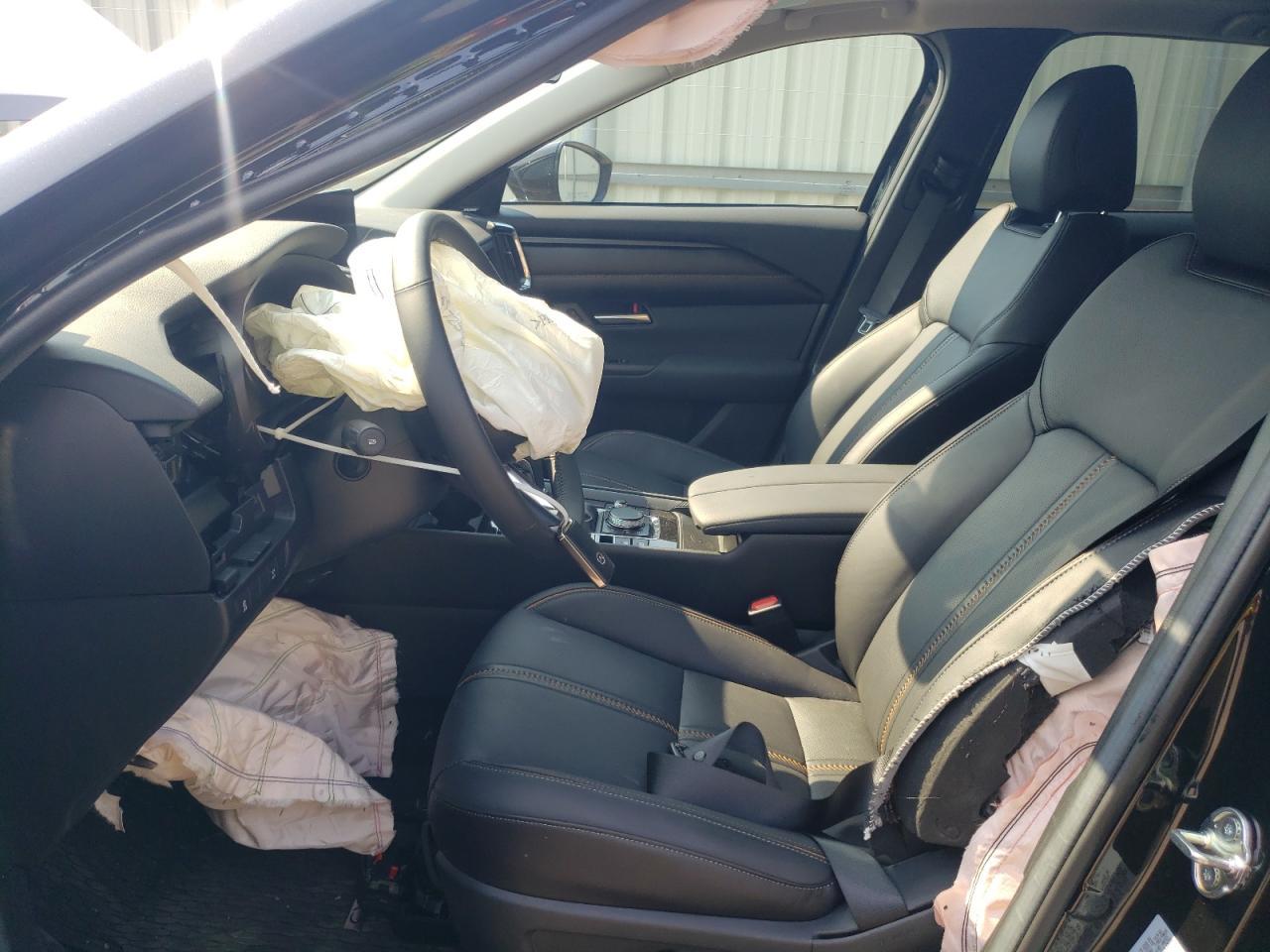 2025 Mazda Cx-50 Premium Plus - Image 7